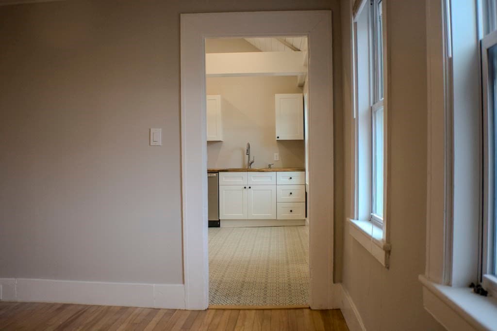 Single Family Residence at 250 Ashburnham St, Fitchburg MA 01420, photo 12 of 22