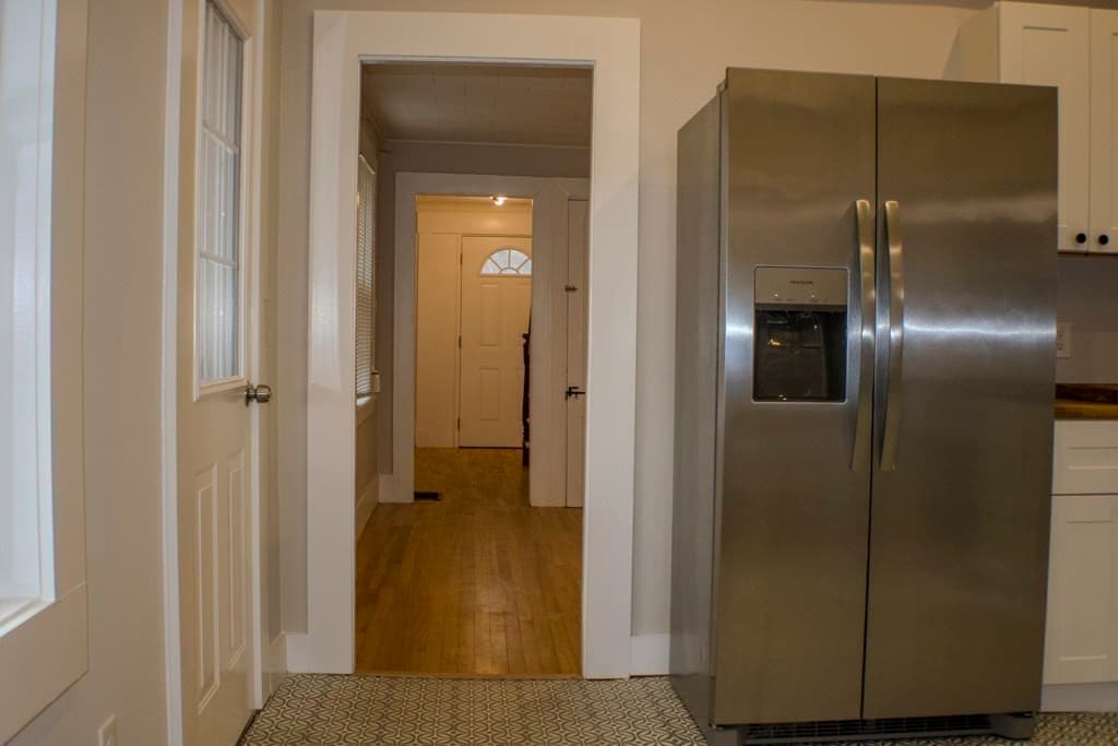 Single Family Residence at 250 Ashburnham St, Fitchburg MA 01420, photo 9 of 22