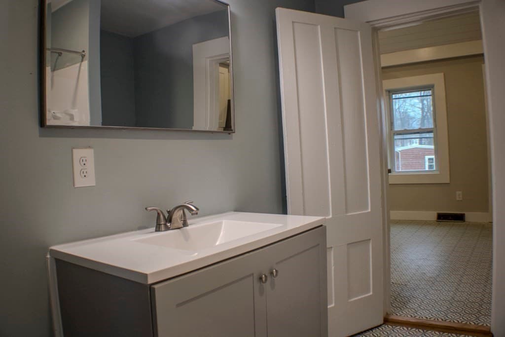 Single Family Residence at 250 Ashburnham St, Fitchburg MA 01420, photo 15 of 22