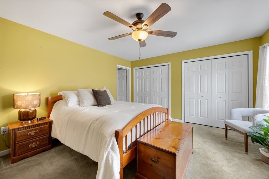 Single Family Residence at 31 Glen Echo Shore Rd, Charlton MA 01507, photo 12 of 36