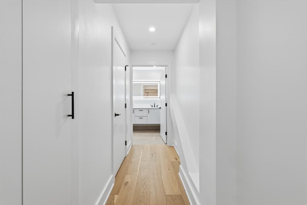 Condominium at 230 Friend St. # 3, Boston MA 02114, photo 23 of 29