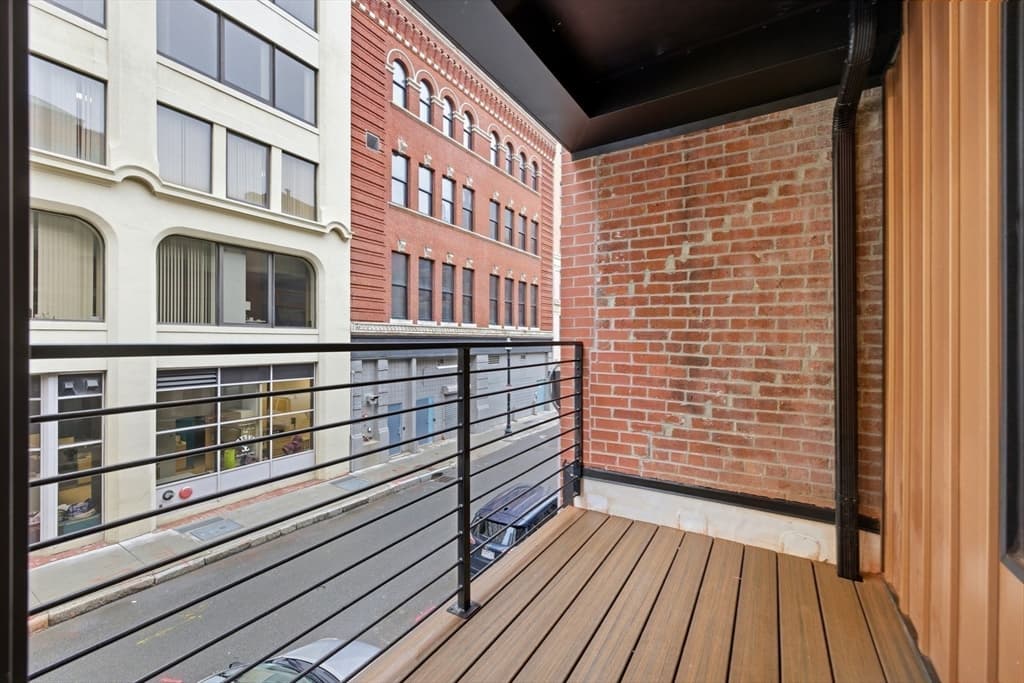 Condominium at 230 Friend St. # 3, Boston MA 02114, photo 16 of 29