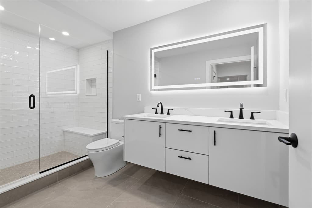 Condominium at 230 Friend St. # 3, Boston MA 02114, photo 24 of 29