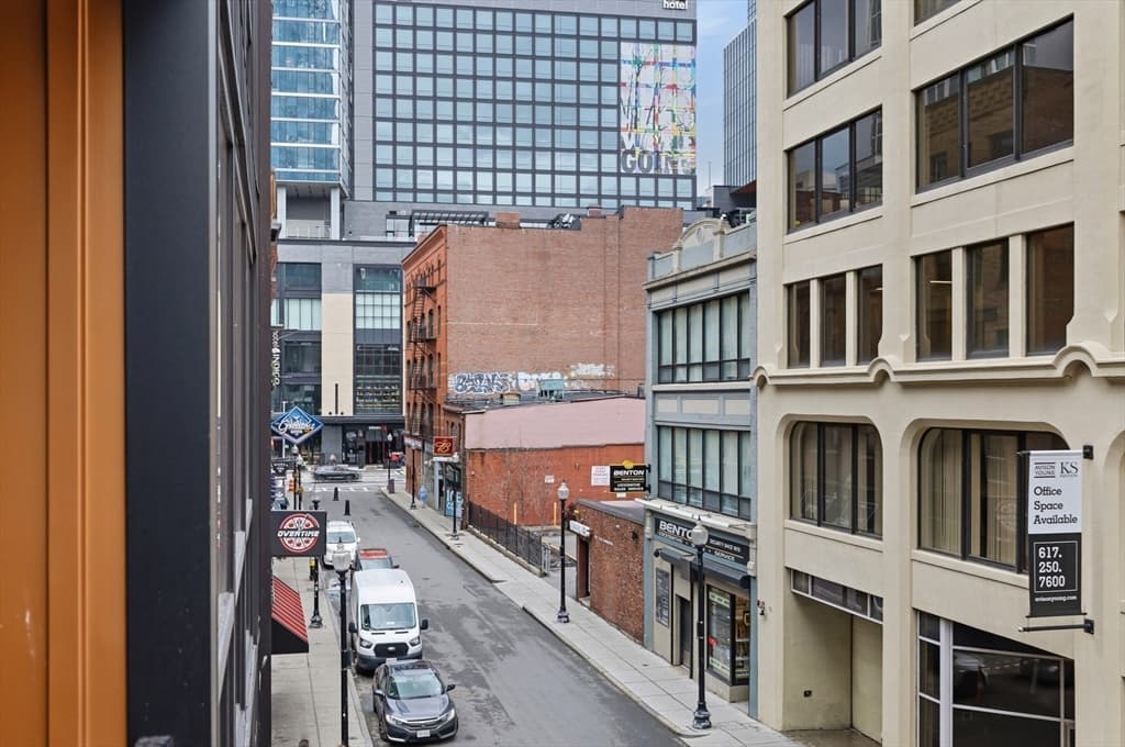 Condominium at 230 Friend St. # 3, Boston MA 02114, photo 18 of 29