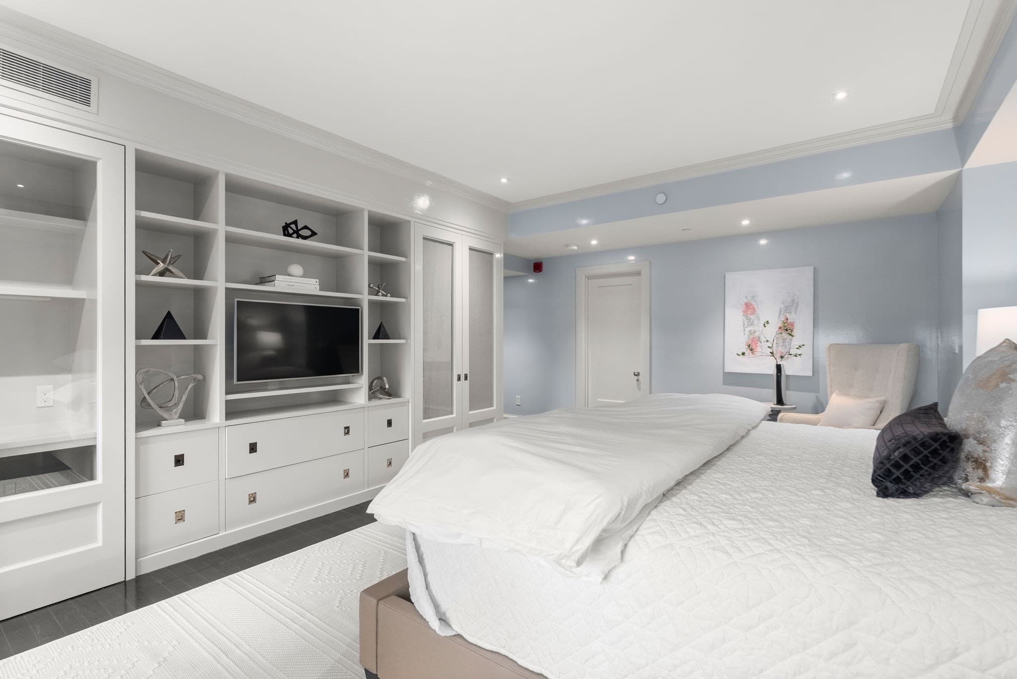 Condominium at 2 Commonwealth # 10A, Boston MA 02116, photo 27 of 34