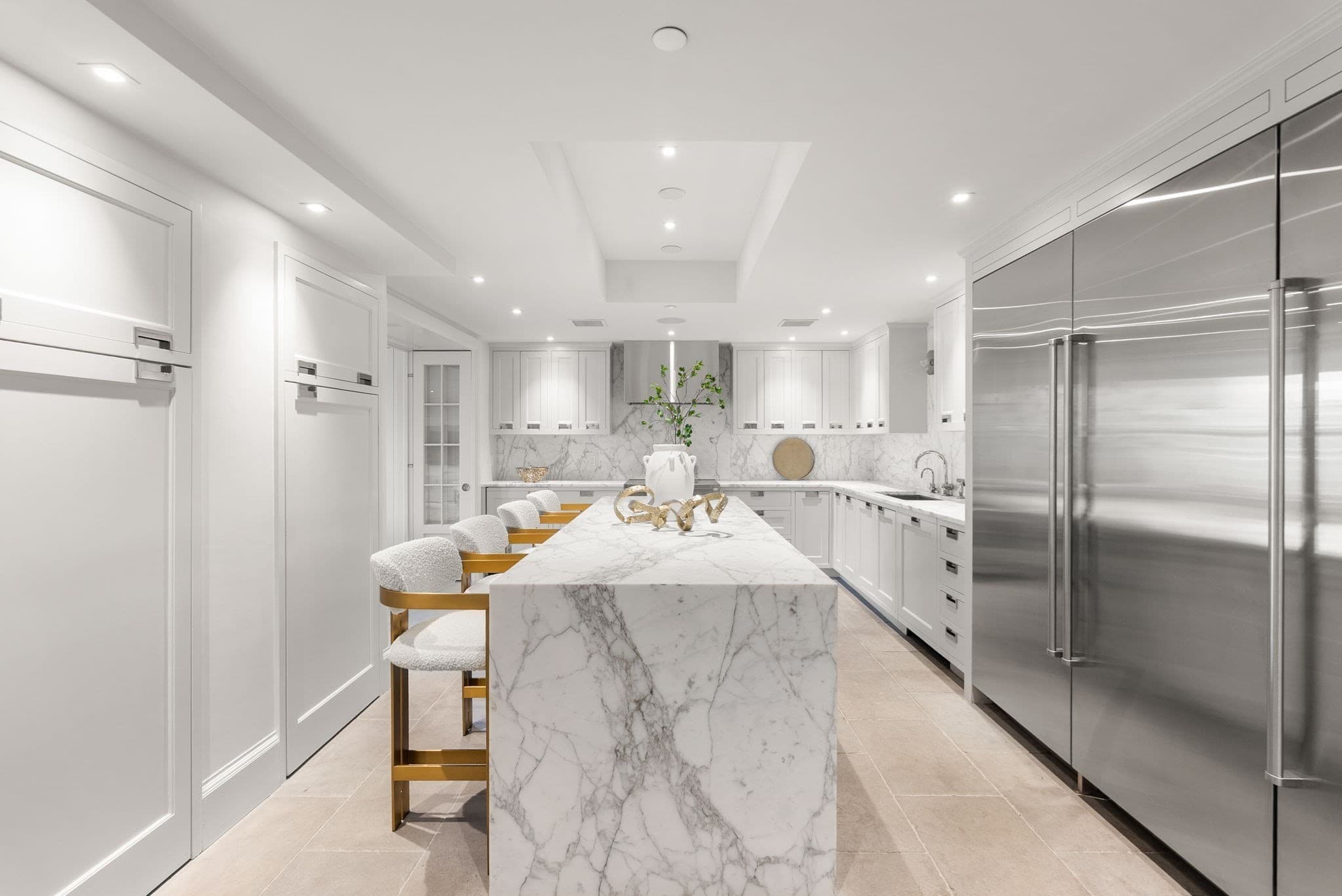 Condominium at 2 Commonwealth # 10A, Boston MA 02116, photo 26 of 34