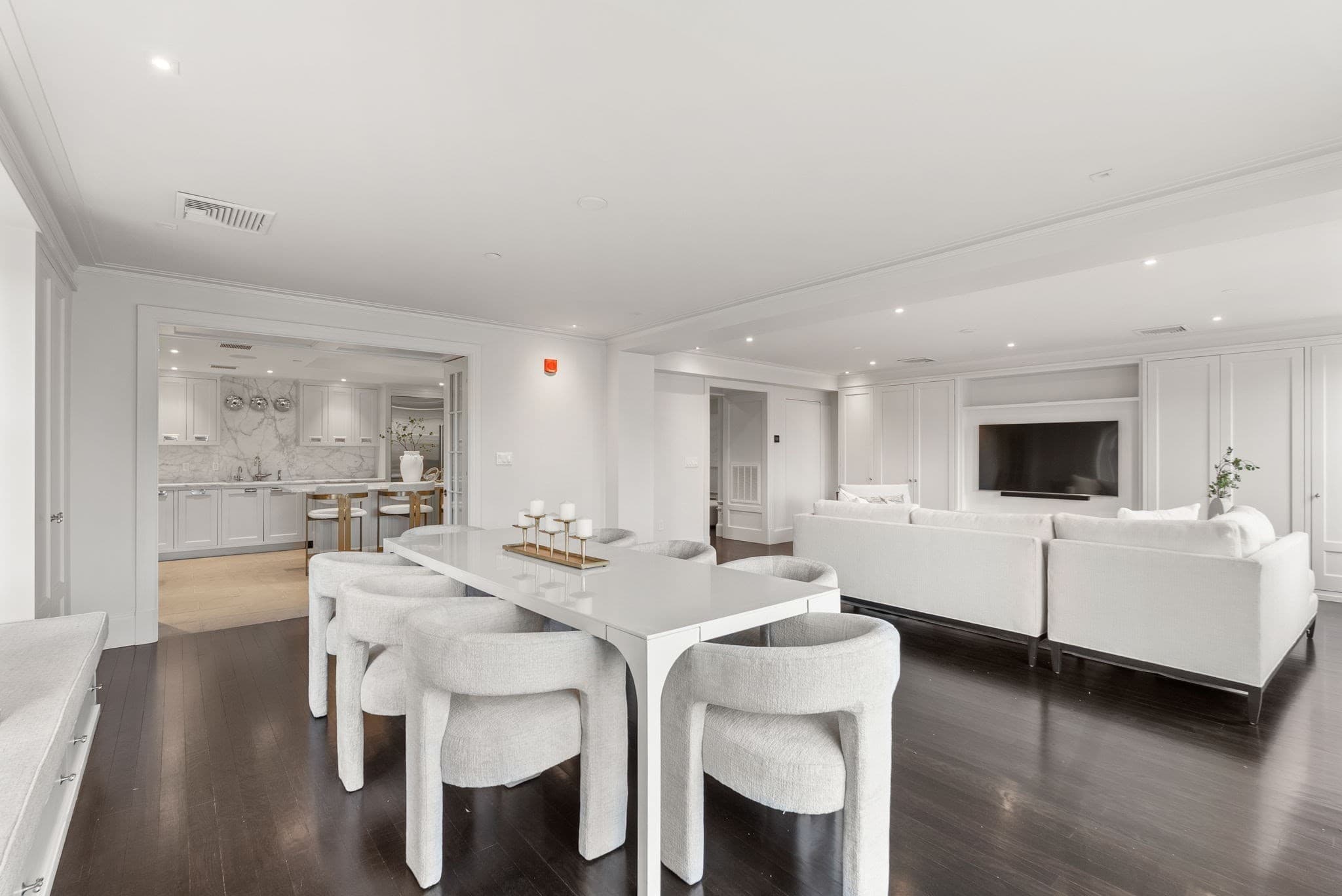 Condominium at 2 Commonwealth # 10A, Boston MA 02116, photo 4 of 34
