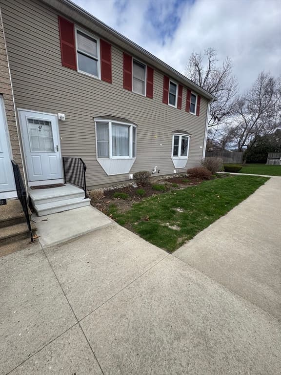 Condominium at 200 Lambert Terrace # 41, Chicopee MA 01020, photo 2 of 24