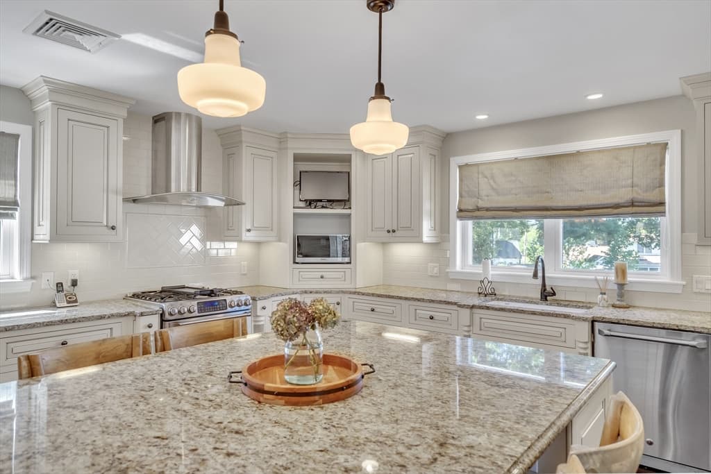 Single Family Residence at 58 Madison Rd, Waltham MA 02453, Waltham, photo 6 of 36