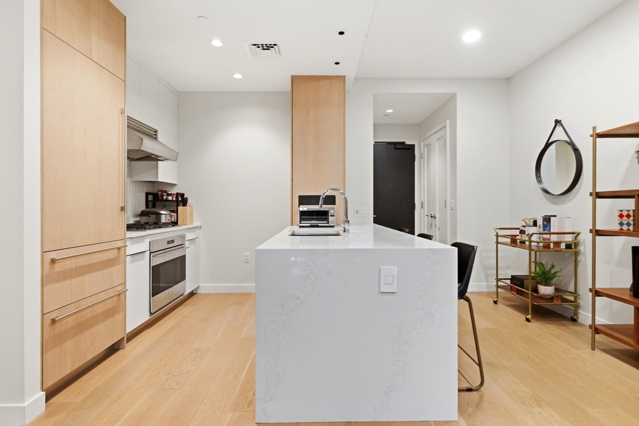 Condominium at 188 Brookline Avenue # 23I, Boston MA 02215, photo 5 of 25
