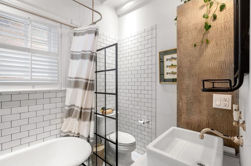 Condominium at 5 West Hill Place # D, Boston MA 02114, photo 10 of 16