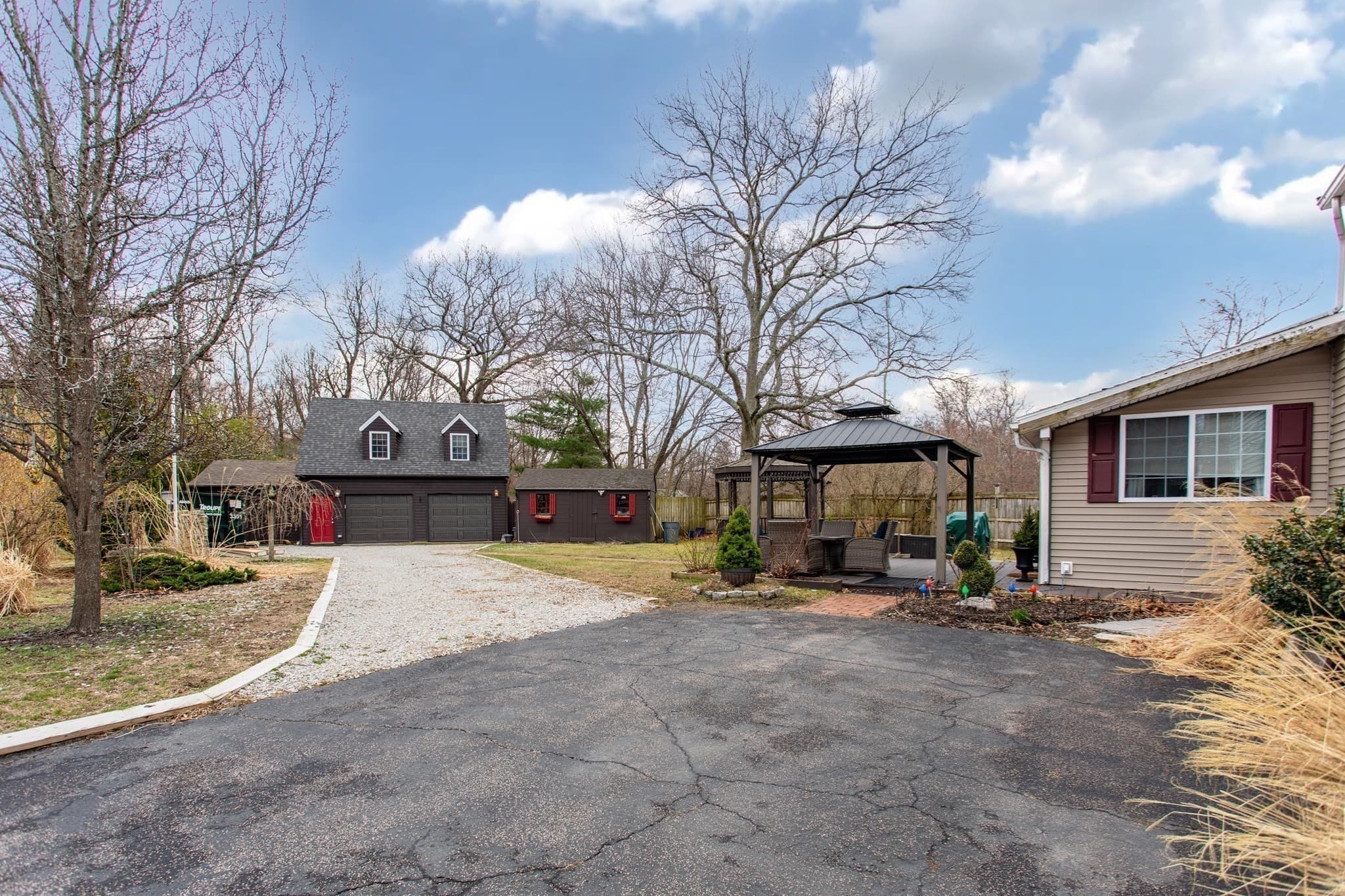 Single Family Residence at 774 Middle St, Weymouth MA 02188, photo 6 of 39