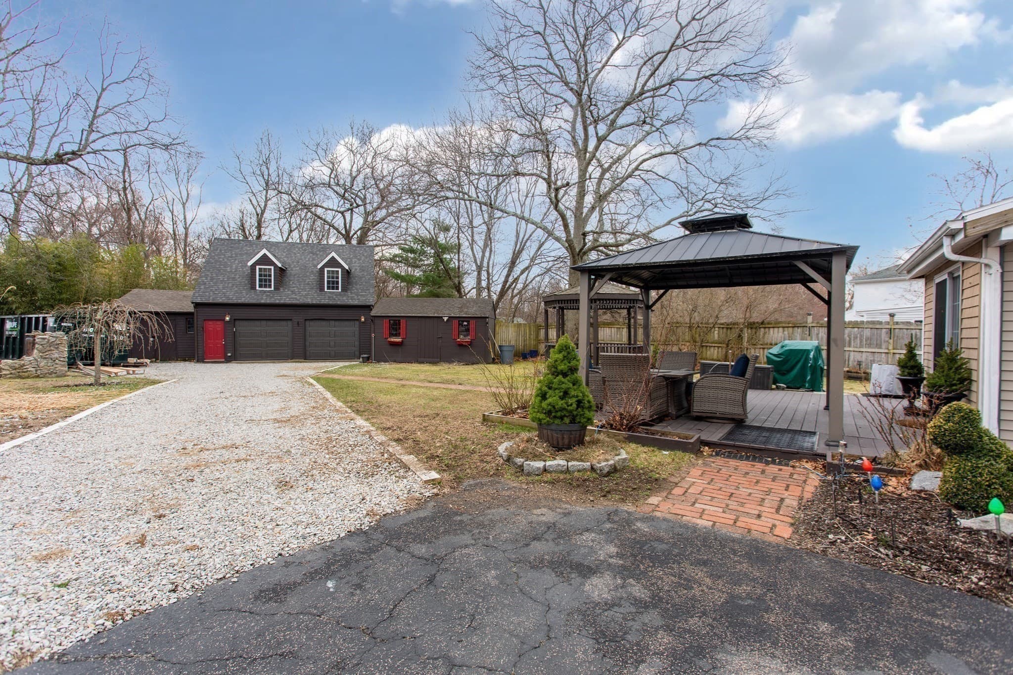 Single Family Residence at 774 Middle St, Weymouth MA 02188, photo 7 of 39