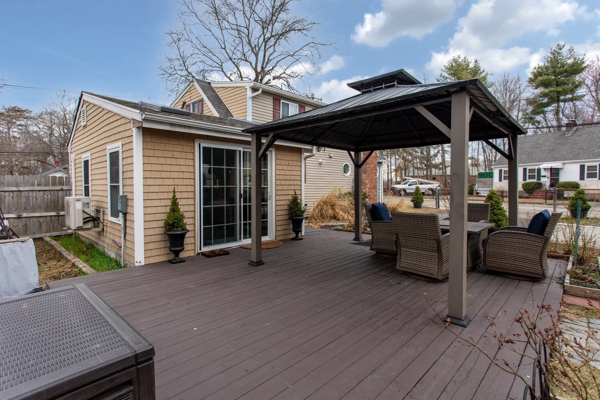 Single Family Residence at 774 Middle St, Weymouth MA 02188, photo 11 of 39