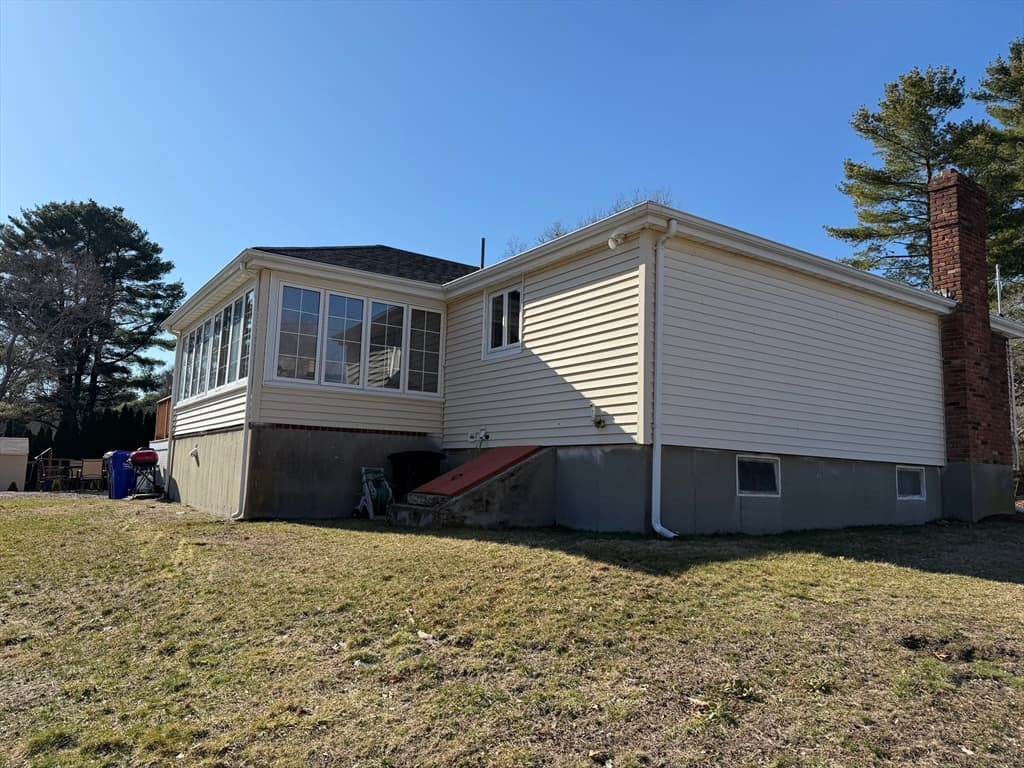 Single Family Residence at 21 Howard Street, Milford MA 01757, photo 5 of 34