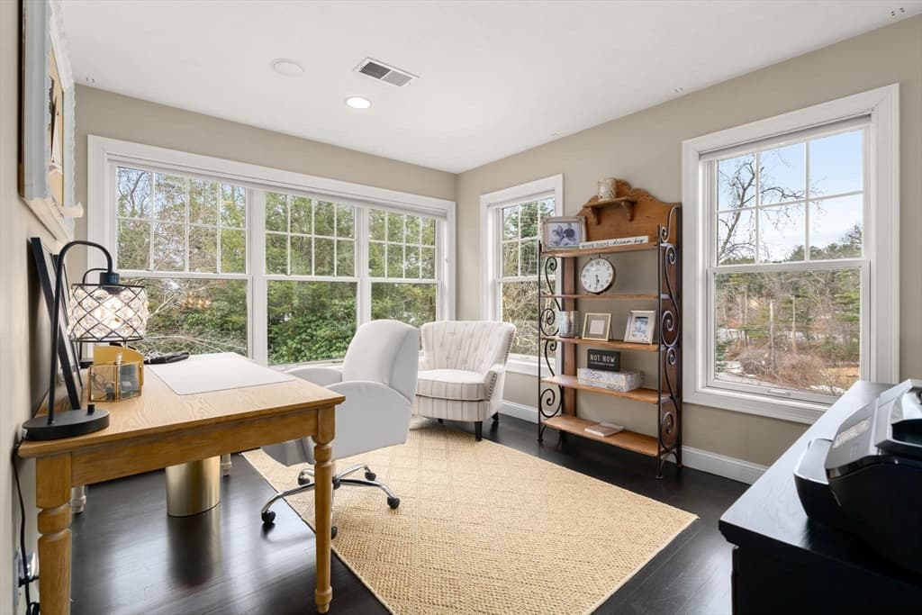 Single Family Residence at 7 Pettee's Pond Lane, Walpole MA 02081, Walpole, photo 5 of 40