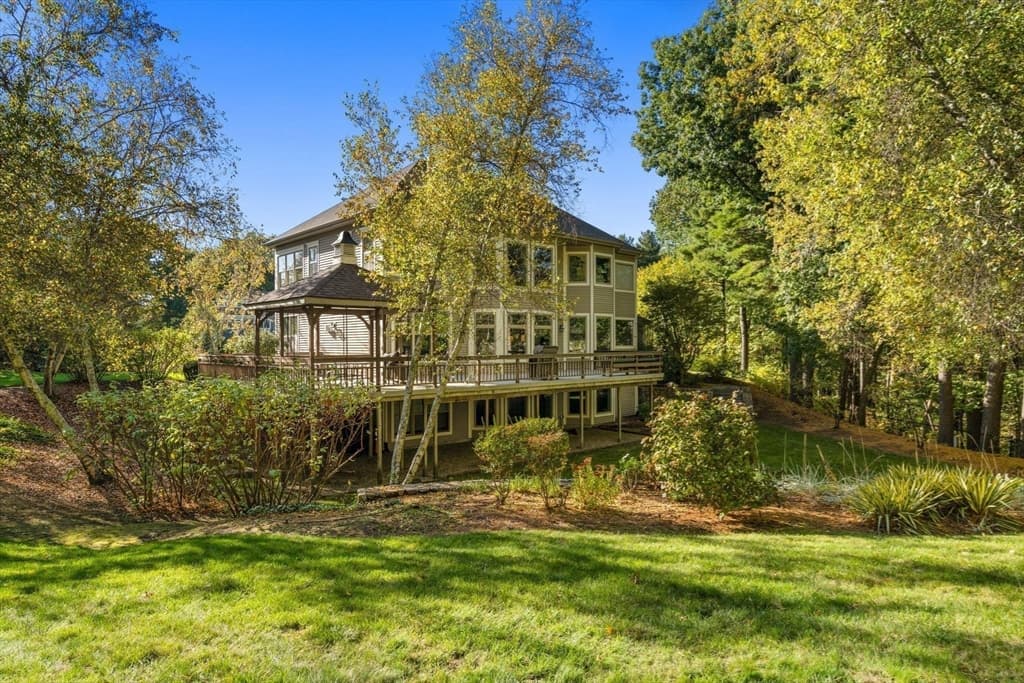 Single Family Residence at 7 Pettee's Pond Lane, Walpole MA 02081, Walpole, photo 37 of 40
