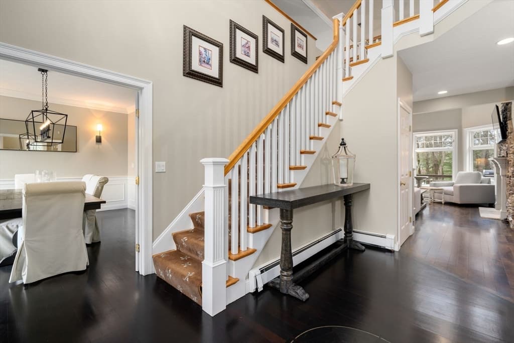Single Family Residence at 7 Pettee's Pond Lane, Walpole MA 02081, Walpole, photo 4 of 40