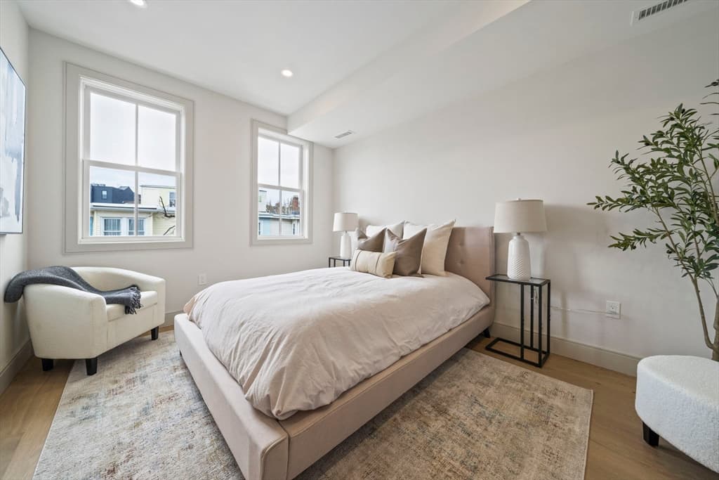 Condominium at 273 Havre # 1, Boston MA 02128, photo 6 of 13