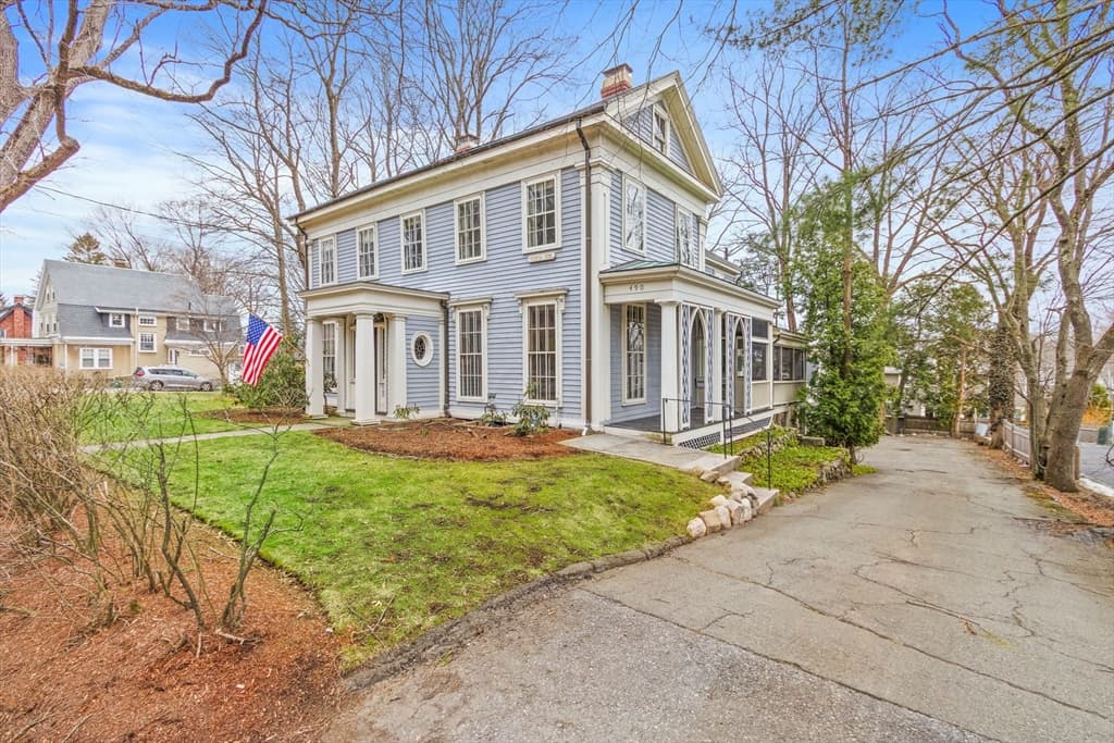 490 Pleasant St, Belmont MA 02478 photo 2