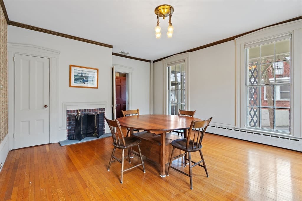 490 Pleasant St, Belmont MA 02478 photo 9