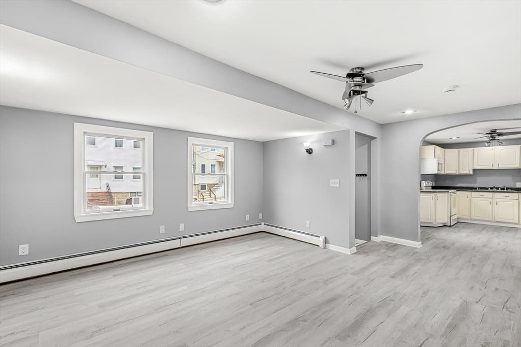 298 Collette St, New Bedford MA 02746 photo 4