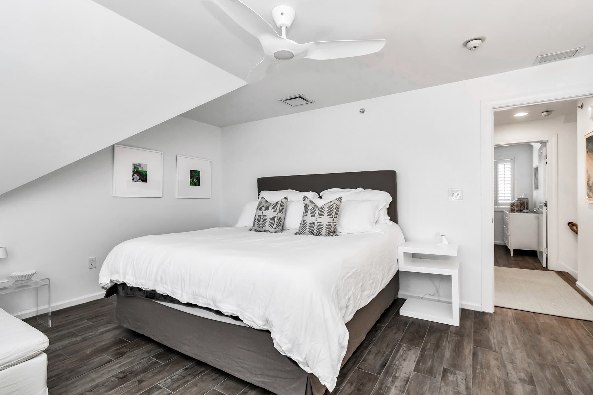 Condominium at 6 Summer St # D, Manchester MA 01944, Manchester, photo 29 of 31