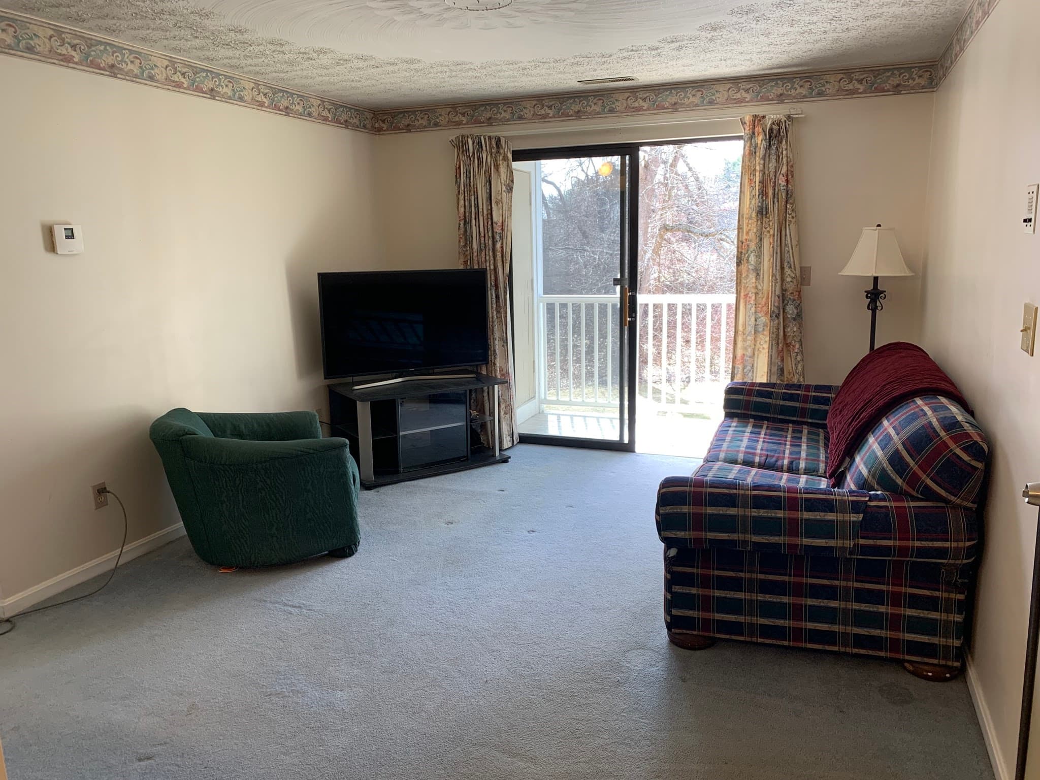 Condominium at 3 Bridgeview Cir # 53, Tyngsborough MA 01879, Tyngsborough, photo 2 of 8