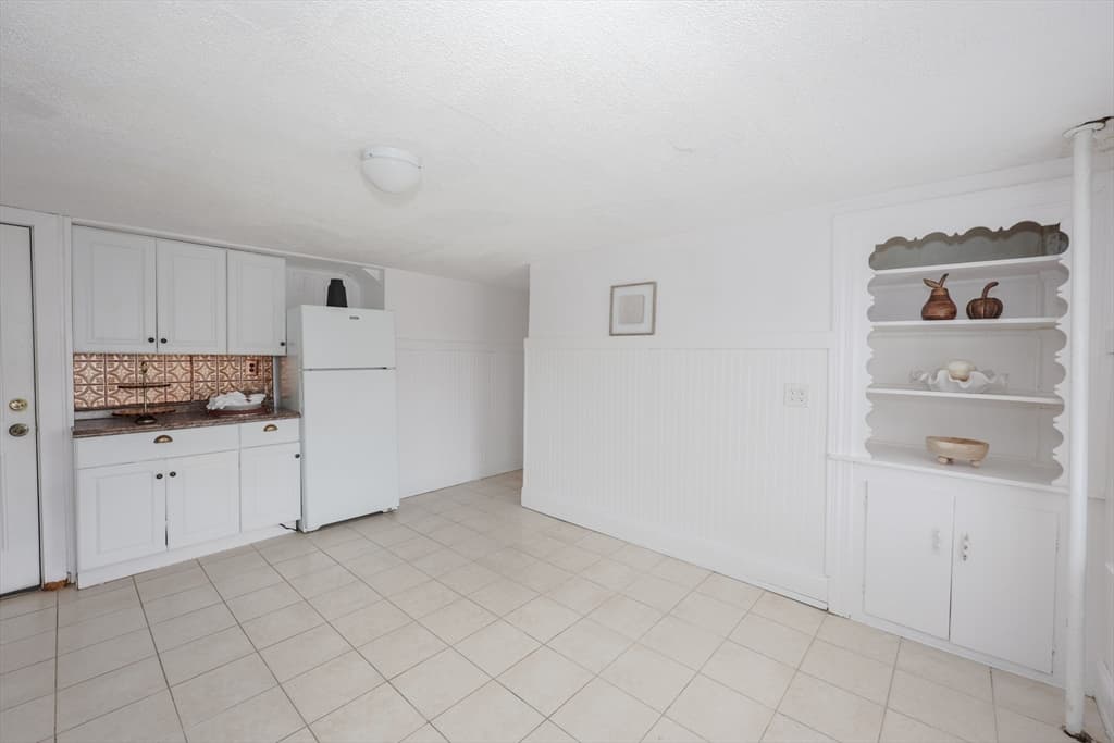 Multi Family at 59 Lancaster St, Leominster MA 01453, Leominster, photo 13 of 38