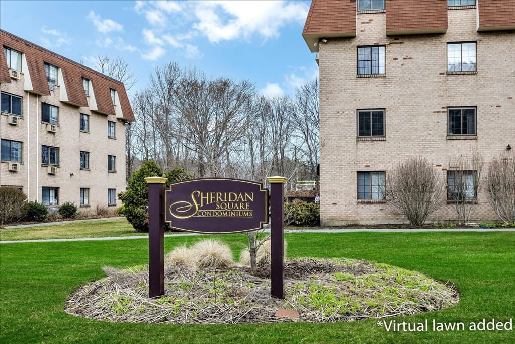 119 Grove St # 216, Rockland MA 02370