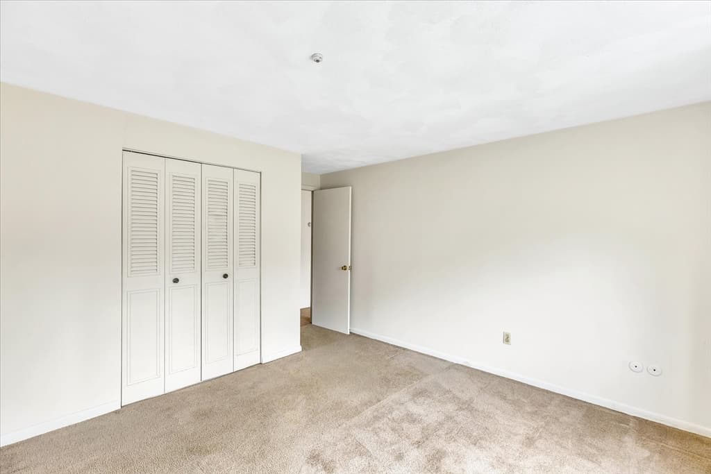 Condominium at 119 Grove St # 216, Rockland MA 02370, Rockland, photo 8 of 11