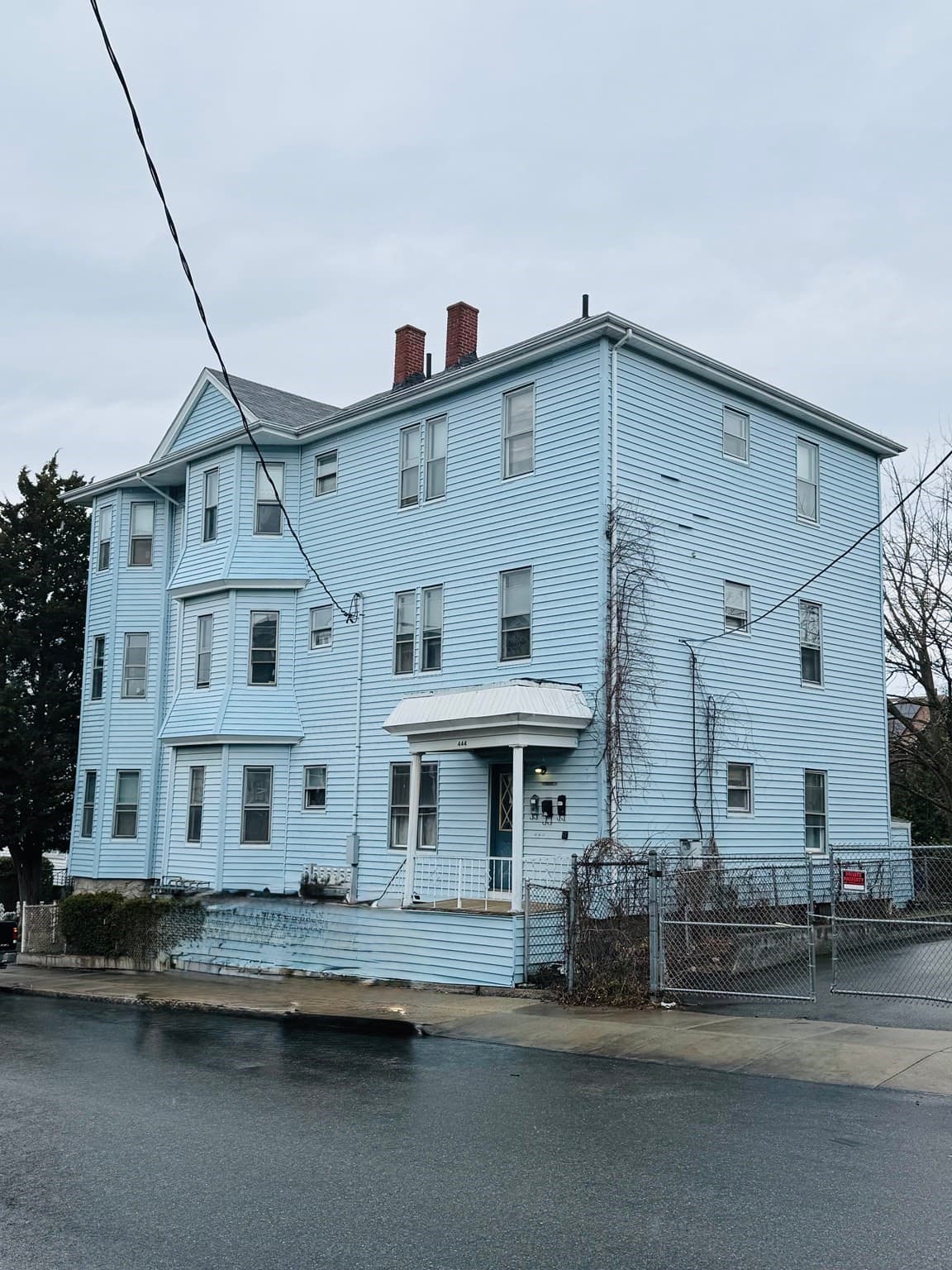 5+ Family - 5+ Units Up/Down at 444 Center St, Fall River MA 02724, photo 2 of 6