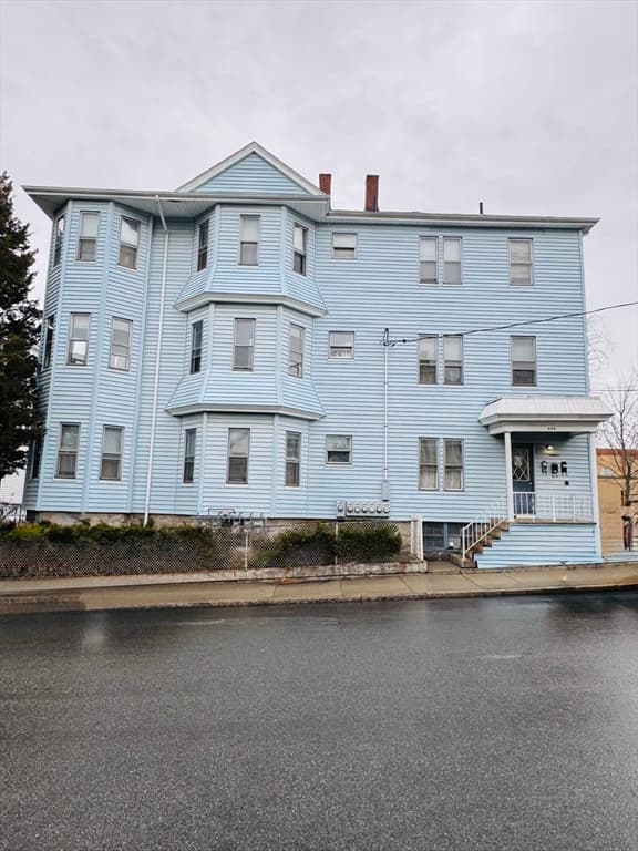 444 Center St, Fall River MA 02724