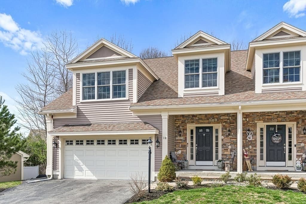 Condominium at 10 White Cedar Drive # 10, Middleton MA 01949, Middleton, photo 4 of 42