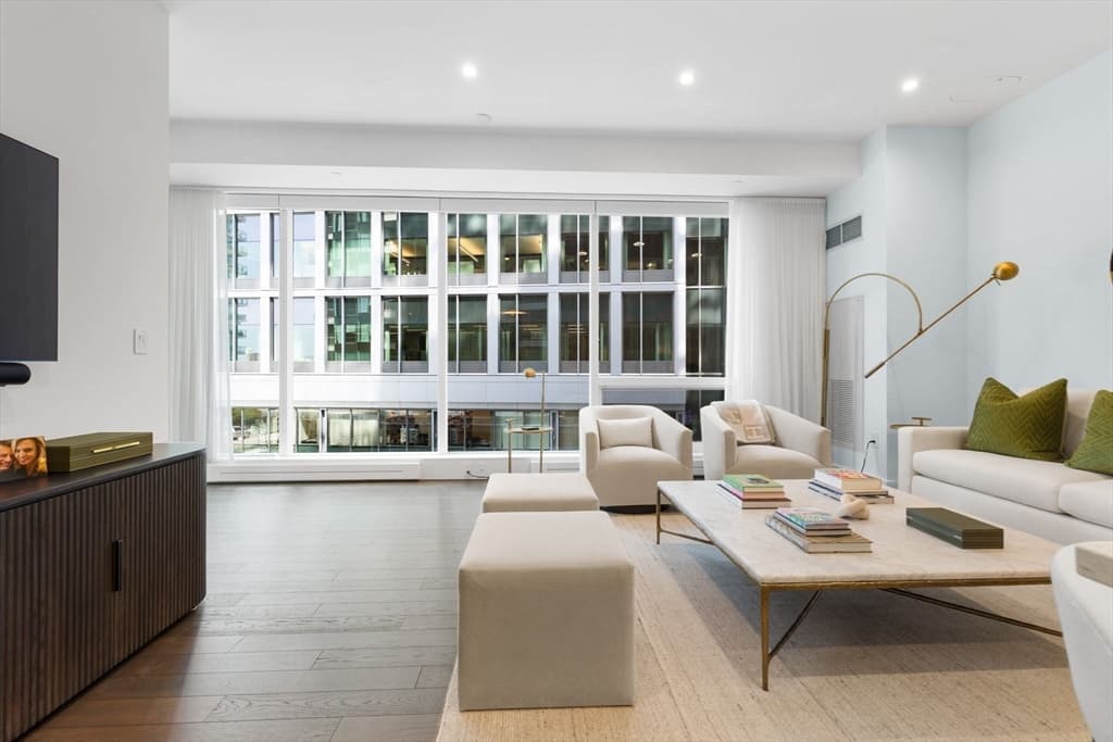 Condominium at 22 Liberty Dr # 3J, Boston MA 02210, photo 5 of 15