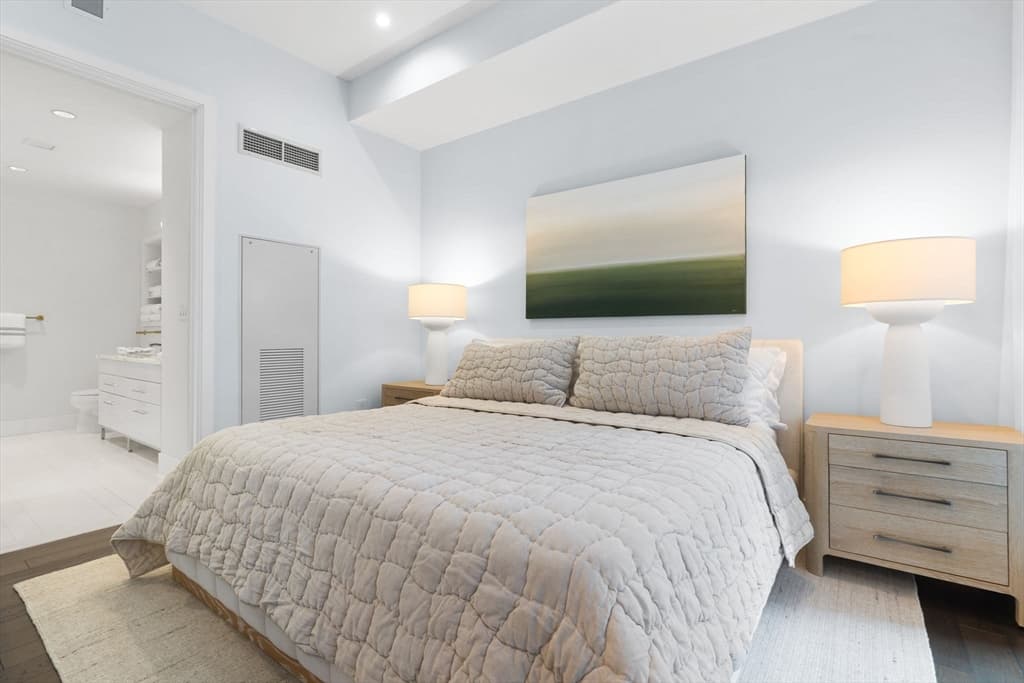 Condominium at 22 Liberty Dr # 3J, Boston MA 02210, photo 9 of 15