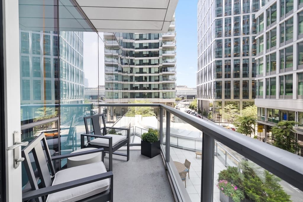 Condominium at 22 Liberty Dr # 3J, Boston MA 02210, photo 14 of 15
