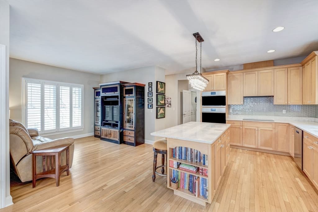 Condominium at 17 Aberdeen # 17, Plymouth MA 02360, photo 13 of 39