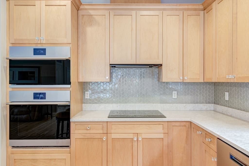 Condominium at 17 Aberdeen # 17, Plymouth MA 02360, photo 16 of 39