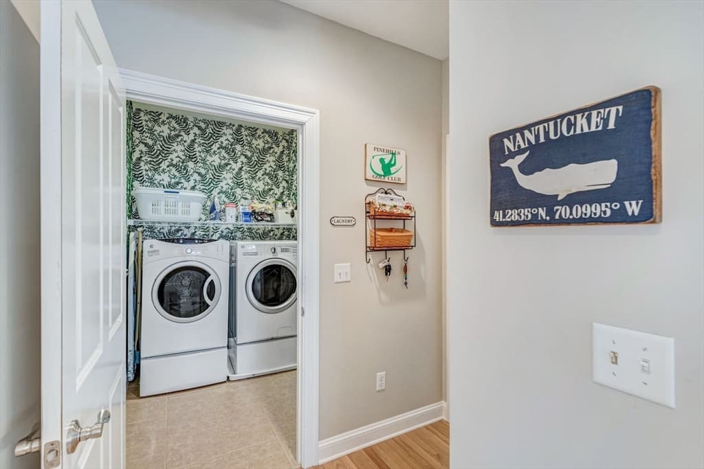 Condominium at 17 Aberdeen # 17, Plymouth MA 02360, photo 20 of 39
