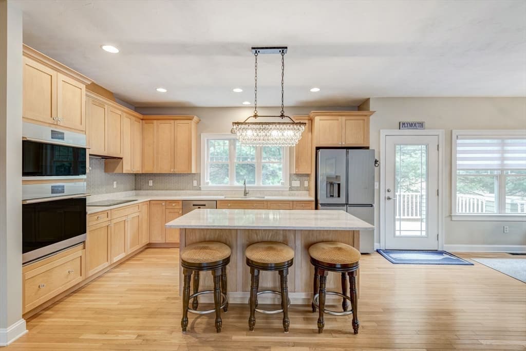 Condominium at 17 Aberdeen # 17, Plymouth MA 02360, photo 15 of 39
