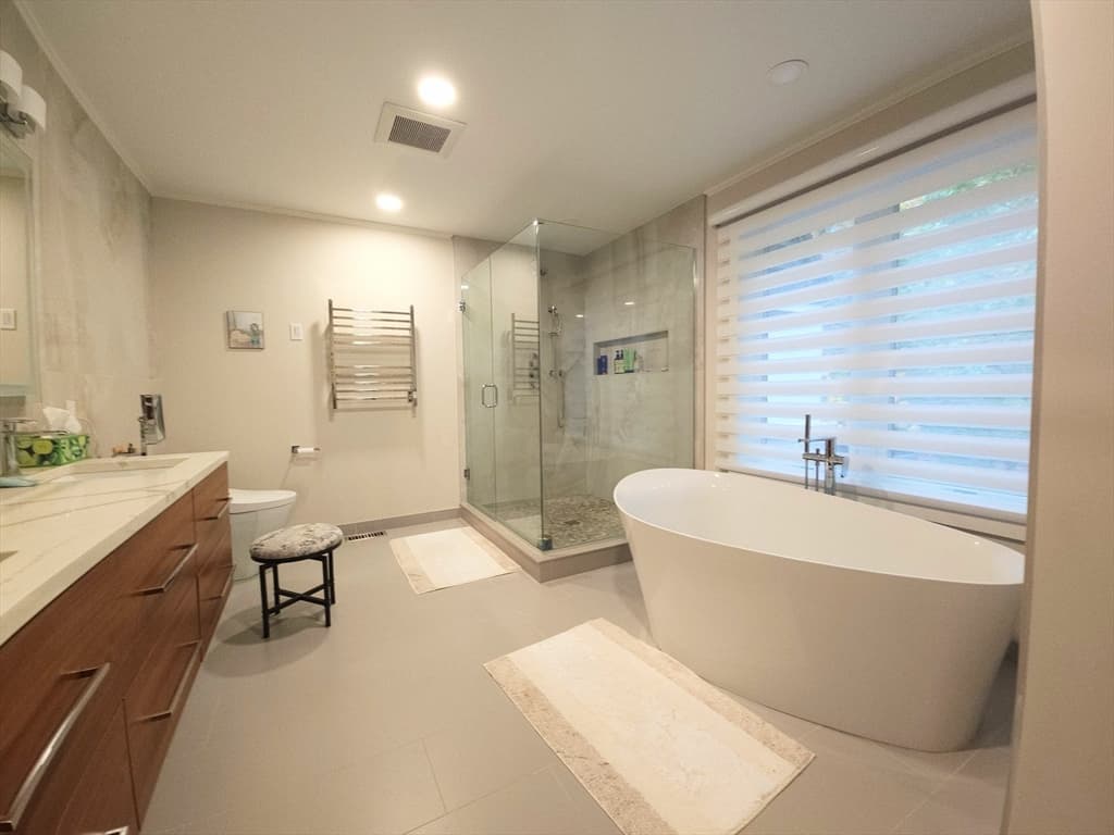 Condominium at 213 Nahanton St # 213, Newton MA 02459, photo 10 of 25