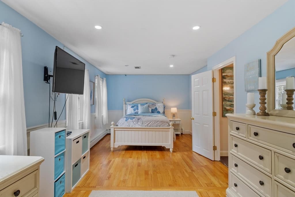 Single Family Residence at 10 Peartree Drive, Westwood MA 02090, Westwood, photo 27 of 42