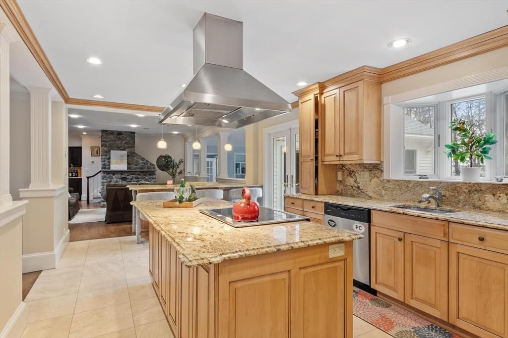 Single Family Residence at 10 Peartree Drive, Westwood MA 02090, Westwood, photo 3 of 42