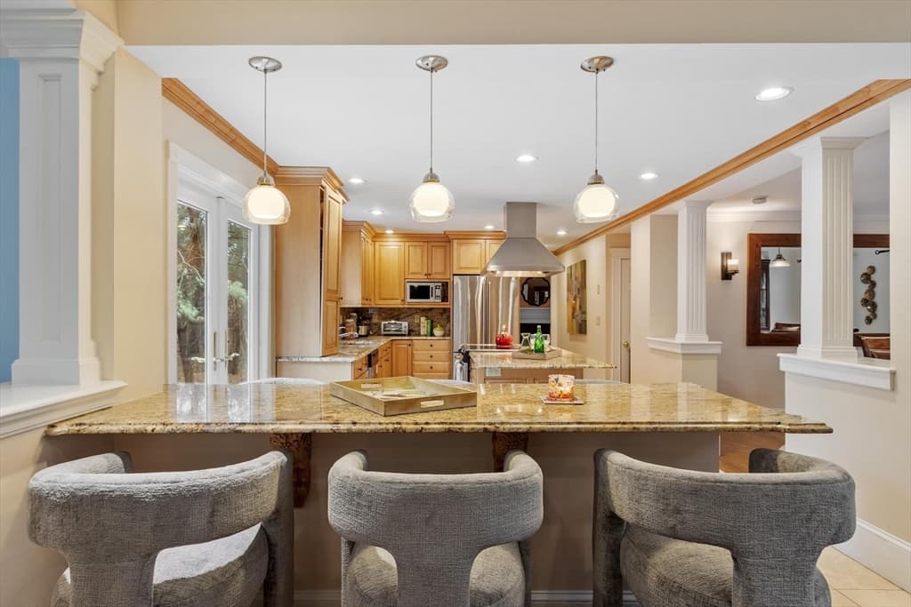 Single Family Residence at 10 Peartree Drive, Westwood MA 02090, Westwood, photo 5 of 42