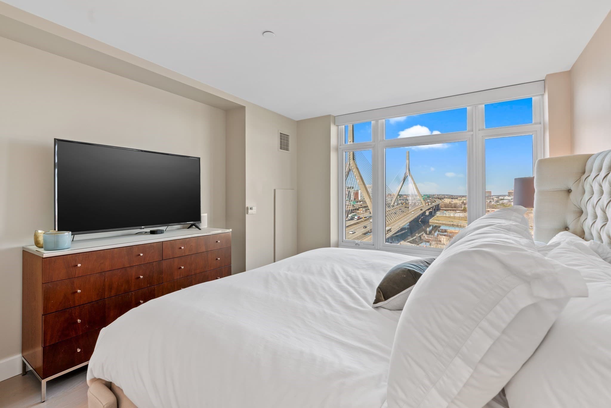 Condominium at 100 Lovejoy Wharf # F, Boston MA 02114, photo 11 of 28