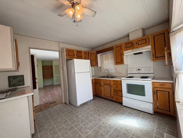 Mobile Home at 300 East Washington Street # 11R, North Attleboro MA 02760, photo 4 of 17