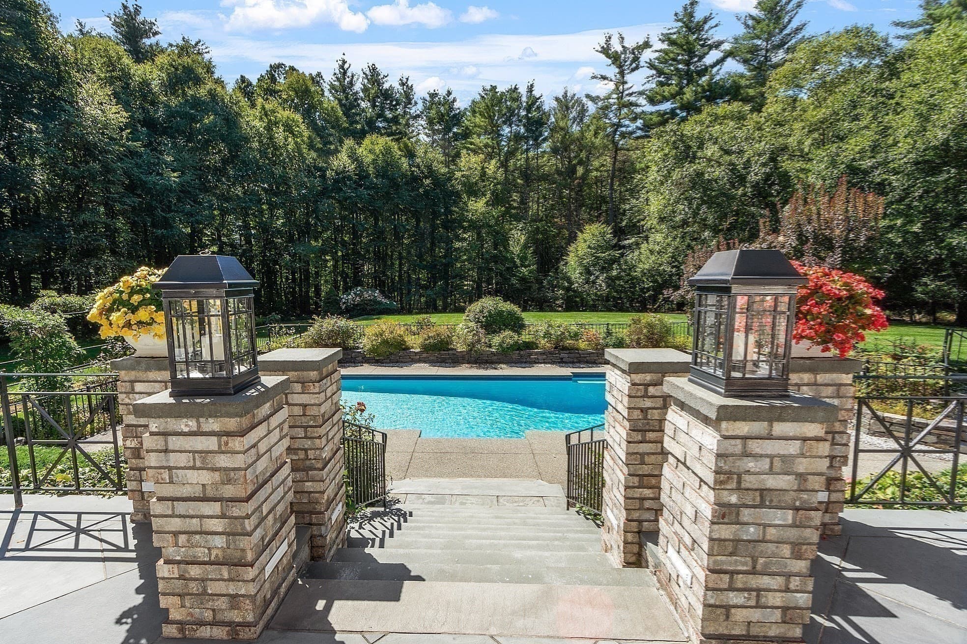 Single Family Residence at 215 Monument Farm Rd, Concord MA 01742, Concord, photo 12 of 34