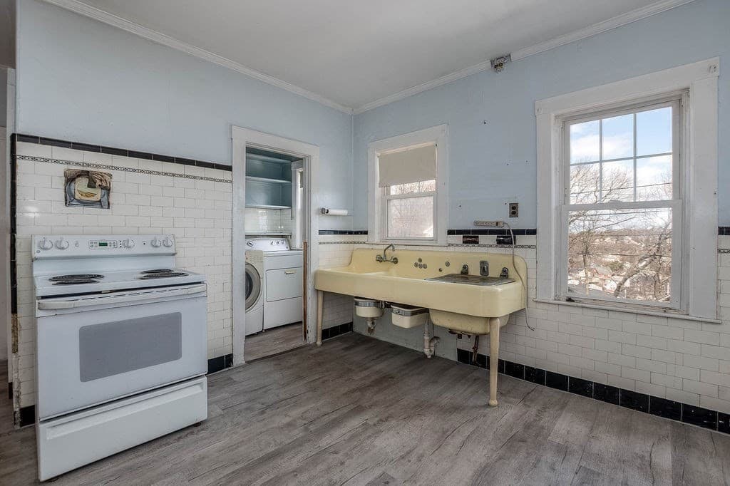 2 Family - 2 Units Up/Down at 73 Westbourne St, Boston MA 02131, Boston, photo 8 of 41