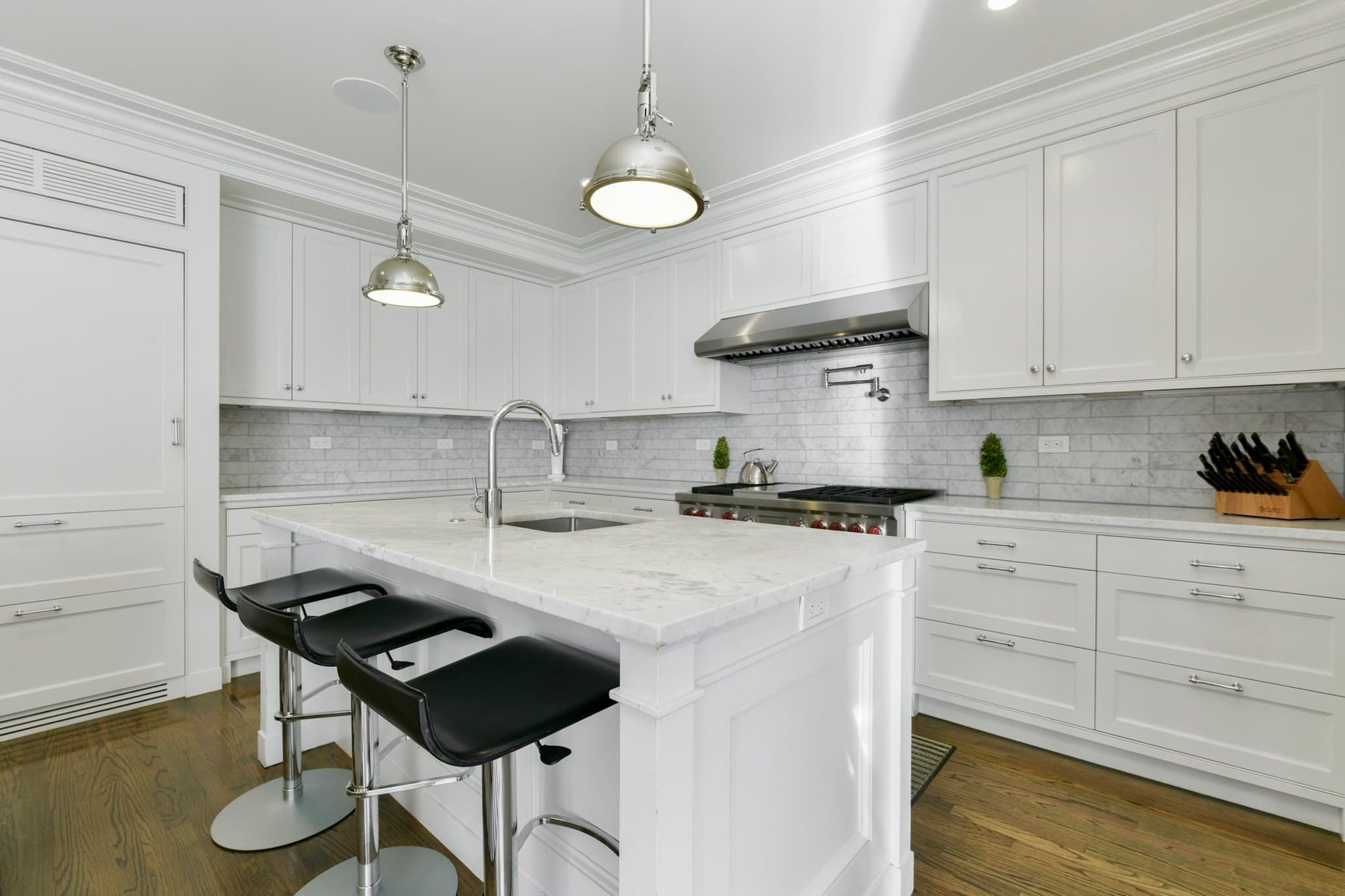 Single Family Residence at 75 Hancock St, Boston MA 02114, photo 6 of 29